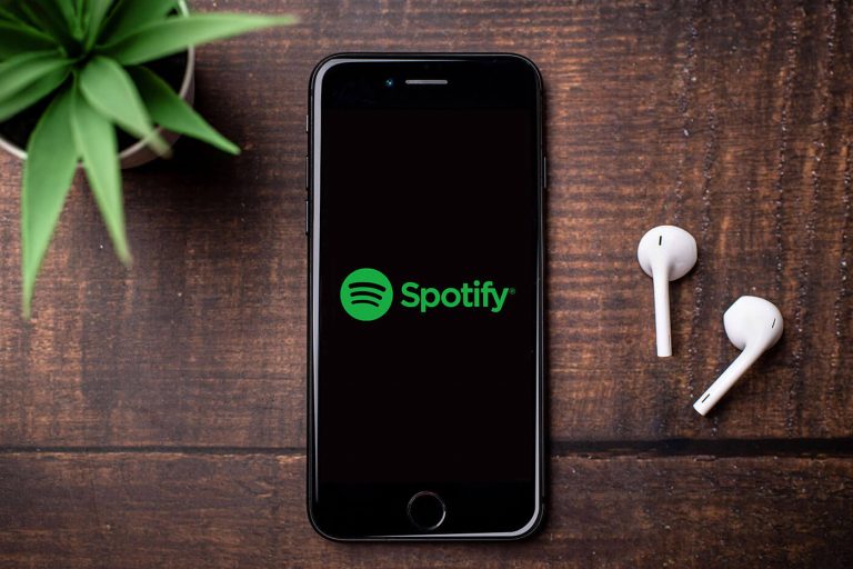 چگونه آهنگ های مان را در« Spotify اسپاتیفای » بگذاریم؟